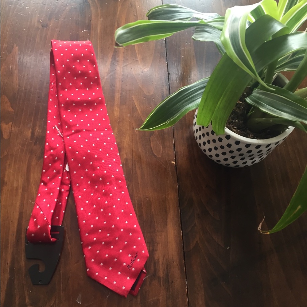 Moschino Red and White Pin Dot 100% Siede Silk Cotton Necktie Made in Italy 61"